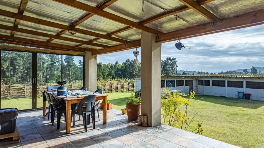 Commercial Property for Sale in Rondevlei Western Cape